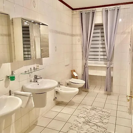 Stadtvilla Bei Peters فيلة لبسيا